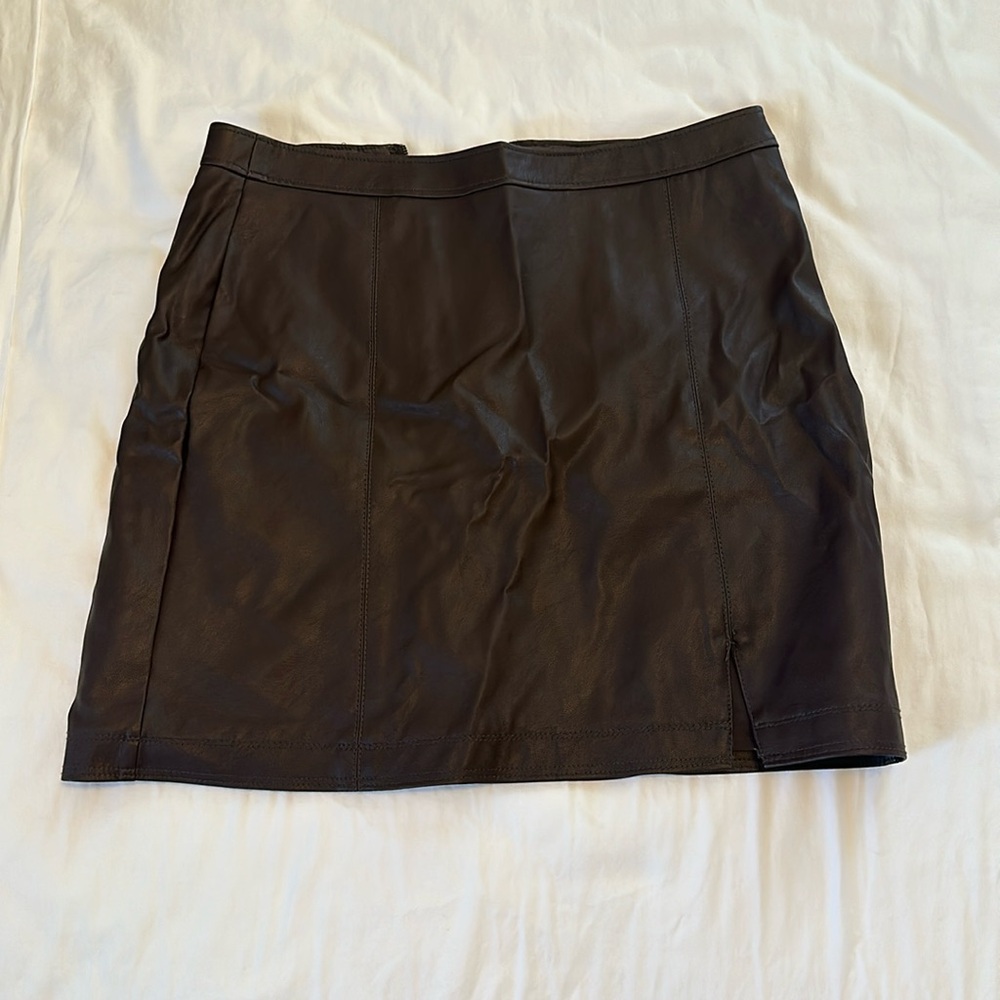Vegan leather abercrombie skirt